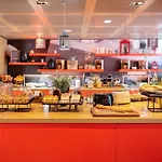 Ibis Geneve Centre Nations