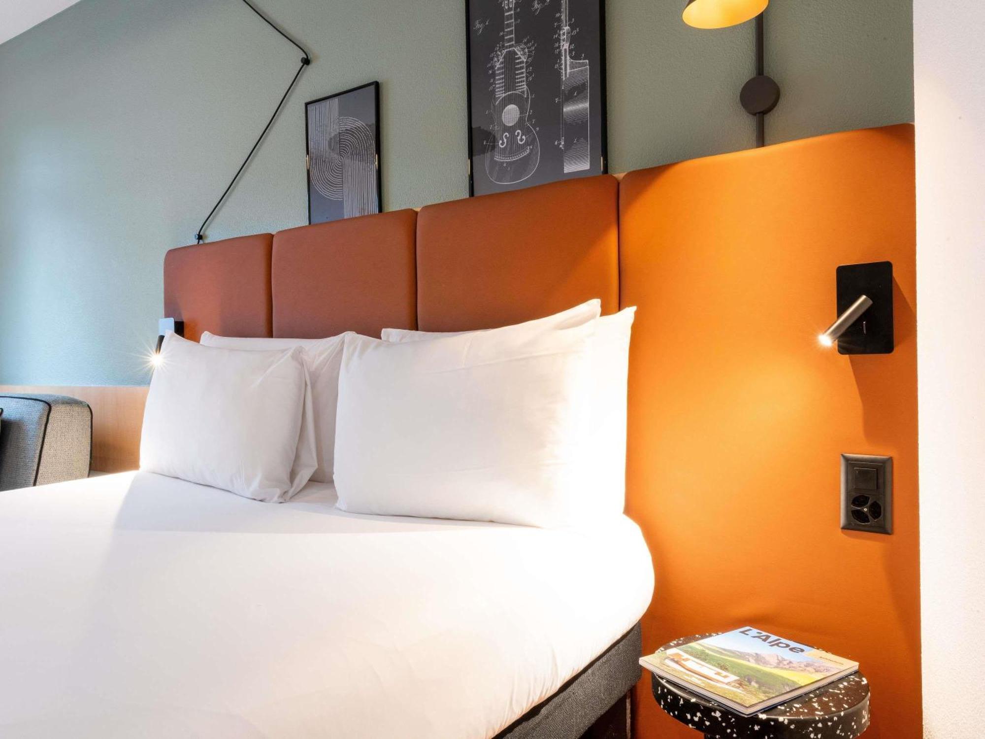 Hotel Ibis Centre Nations 3*