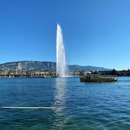 Ibis Centre Nations Hotel 3*