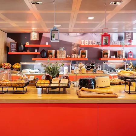 Ibis Centre Nations 3*