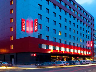Ibis Centre Nations 3* Ginebra